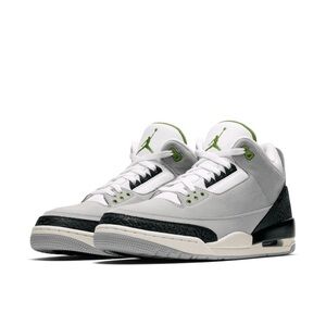 Air Jordan 3 Retro - "chlorophyll" -13M